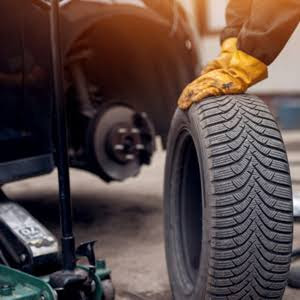 Karamanlı Oto Lastikçi